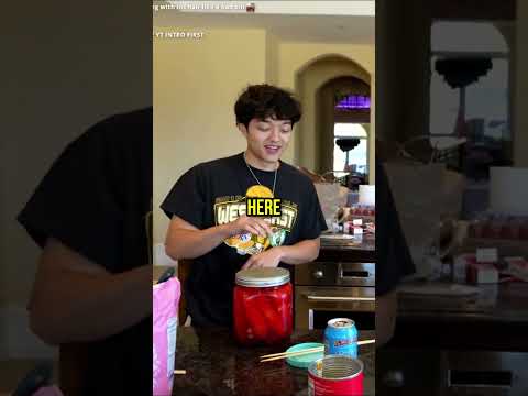 Jason, Silky & Ron Tried the Viral TikTok Pineapple Snack 😳🍍 thumbnail