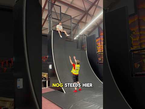 HIJ KAN ME NIET PAKKEN (trampolinepark) thumbnail