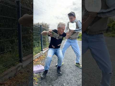 QUAND T’ES GÉNÉREUX💶🤣#humour #sketch thumbnail