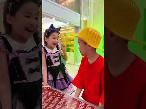 调皮的小路飞惨了吧#路飞 #海贼王 thumbnail