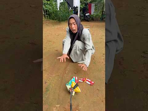 Mamih ngejar makanan thumbnail