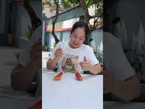 WOA - How I tried cutting fruit ????? #funny thumbnail