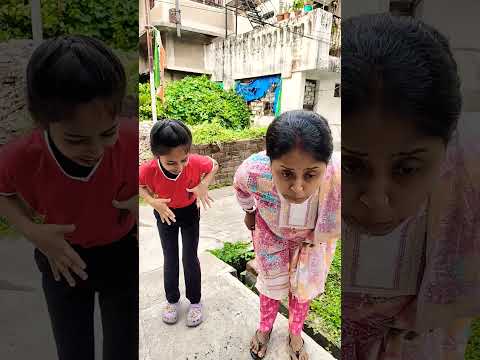 funny mom video 🤣😜😀#shorts #funny #trending #comedy #ekmotahathighumechala thumbnail