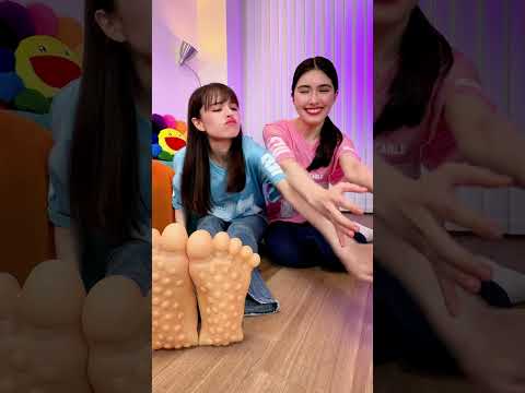 Real or Fake Feet?🦶 thumbnail