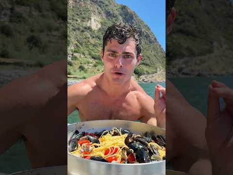 The Best Seafood Pasta thumbnail