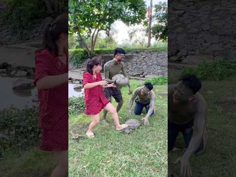 Survival Skills: Rescuing Pets in Dangerous Situations#survival#Pet#animals thumbnail