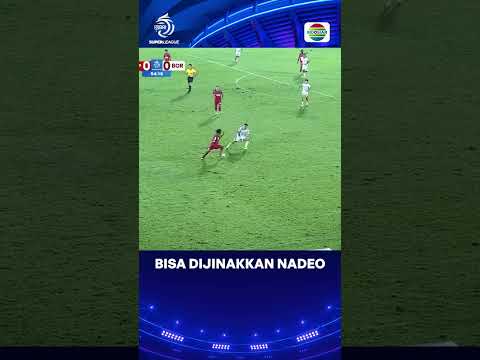 Gawang Borneo FC dikawal ketat oleh Nadeo  #shorts thumbnail