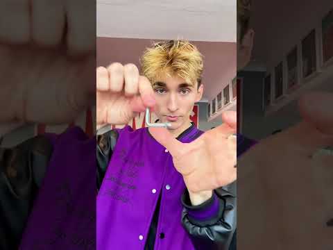 Tutorial Crazy Magic Trick😳DM me ‘TEACH’ to learn magic (bending metal) thumbnail
