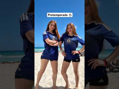 Pretemporada de fútbol ⚽️🏖️ Jaja Ara se fue con Aquaman #Playa #Fútbol #ejercicio thumbnail