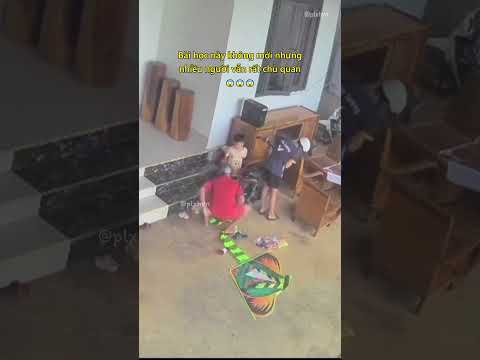 Bài học này không mới nhưng nhiều người vẫn rất chủ quan 😨 #antoangiaothong #shorts thumbnail