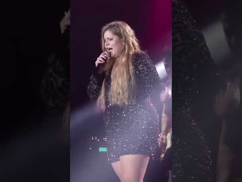 Perto de você #mariliamendonça #sertanejo #shorts thumbnail