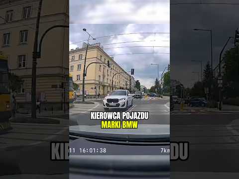 ?⚠️? BMW na centymetry przed tramwajem ? thumbnail