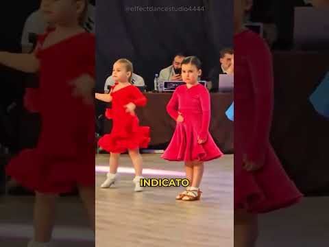 Questa ragazza non ha potuto iniziare la sua esibizione perché... thumbnail