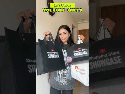 Unboxing YouTube & Shopsy Gifts ? #crafteraditi #unboxing #ASMR #shorts #gifts @CrafterAditi thumbnail
