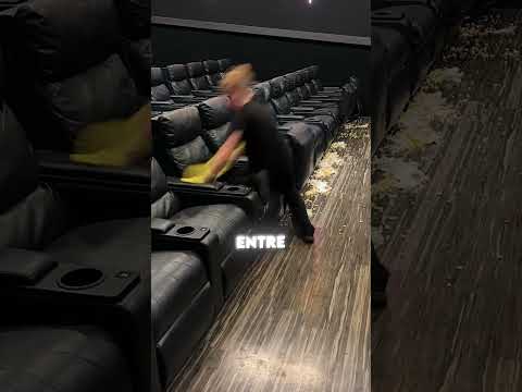 ELLE TROUVE UN TRÉSOR SOUS LES SIÈGES ! 😱🍿💎 thumbnail