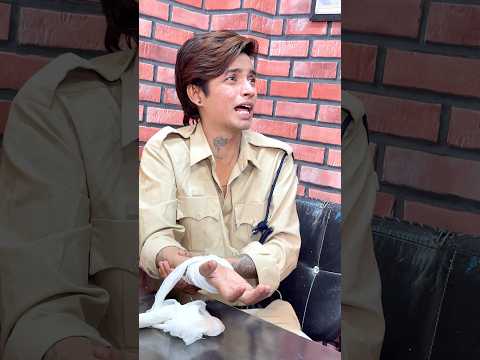 Police or bhediya ?|| Akshay Nagwadiya || #akshaynagwadiya #shorts #comedy #bhediya #horrorstories thumbnail