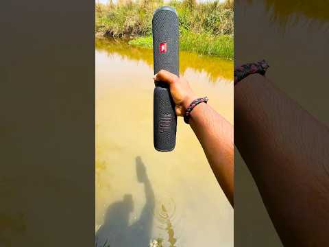 Water 💦 test speaker Flip6 JBL try ￼￼ thumbnail