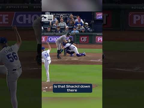 This fan REALLY wanted Aaron Judge to bunt 🤣 thumbnail