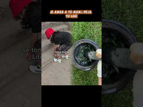 Se toma TODO Literal ? #shorts #humor #comedia thumbnail