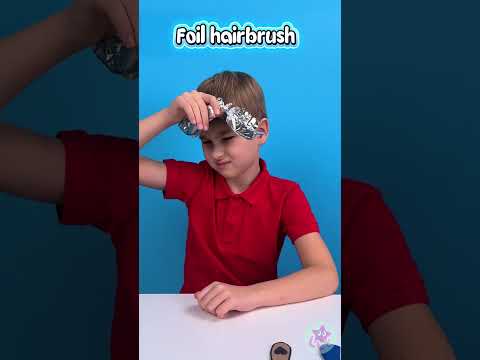 تصفيف الشعر بحثًا عن أفضل مشط 😂🪮 thumbnail