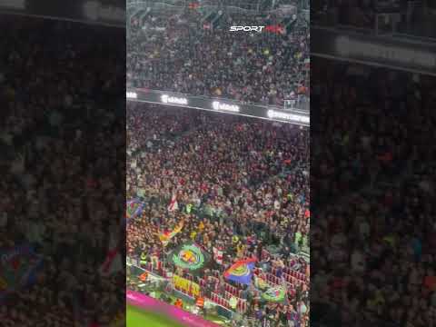 Hołd dla Lewandowskiego na Camp Nou. Tak wybrzmiała specjalna przyśpiewka thumbnail