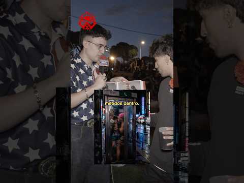 ¿Quién ganaría en una cabina telefónica? thumbnail
