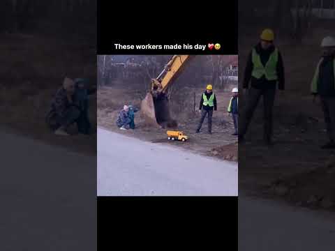 These workers made his day ❤️‍?? thumbnail
