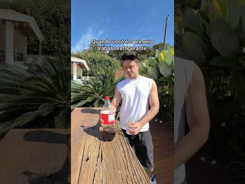 QUANDO VOCÊ É O PRIMEIRO A ABRIR O REFRIGERANTE thumbnail