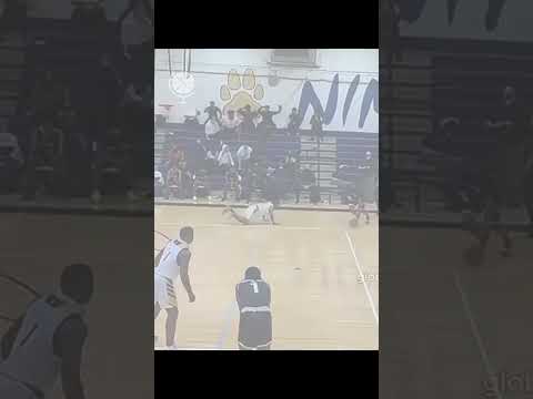 He had to sit there for a minute 💀#basketball thumbnail