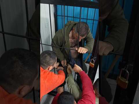 Muratın gene üstü başı yırtıldı 😂😂 thumbnail