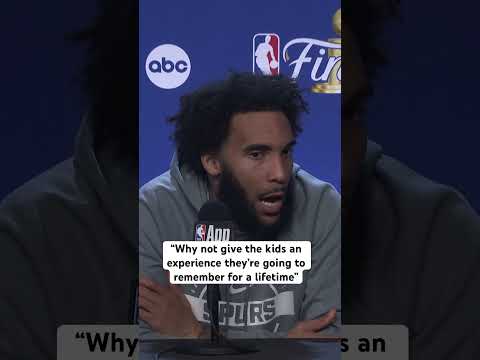 Julian Champagnie on letting young fans on the court during pregame shootaround thumbnail