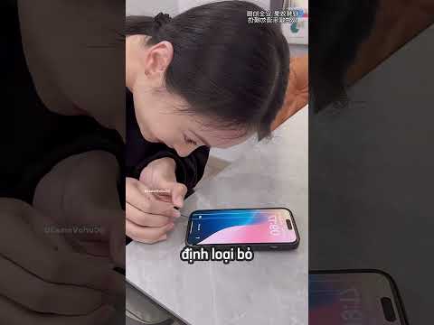 Đánh rơi điện thoại để được mua cái mới🤣 thumbnail