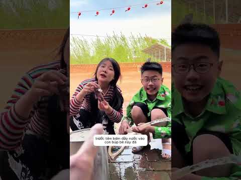 cách chơi bóng nước bằng búp bê da đen #viralvideo thumbnail