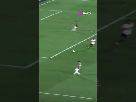 QUE ISSO, DÓRIA? ZAGUEIRO DO SÃO PAULO DEU ASSISTÊNCIA PRO GOL DO FLU! #shorts thumbnail
