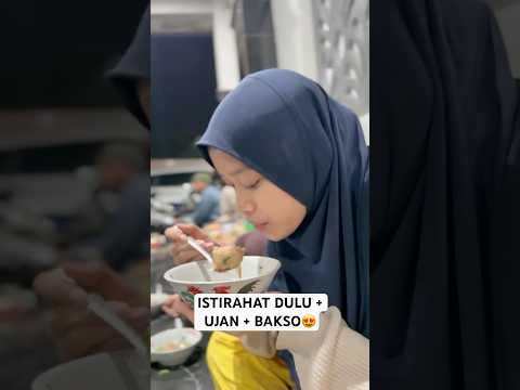 Kombinasi Hujan + Neduh + Baso, Beughhh!!  #baso #mudik thumbnail