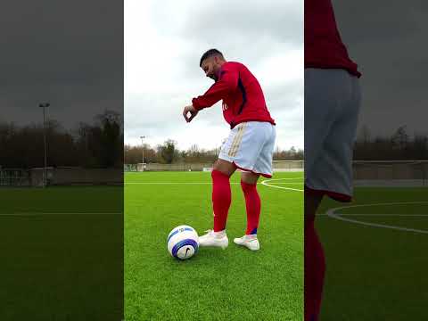 HOW TO UNLOCK QUICK DRIBBLING FEET⚽️🔑 thumbnail