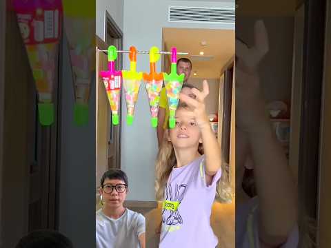 Lấy kẹo chiếc ô #trending #trendingshorts #trendingvideo #shorts #shortsviral #viralshorts thumbnail