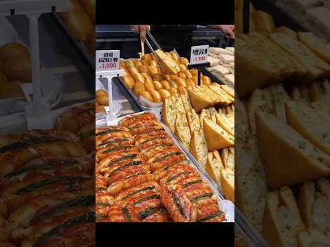 단돈 2000원 속이 터질듯한 거대 식빵 고로케? ㄷㄷ 끝까지 꽉차게 알차고 푸짐해요! 하루 400개도 완판되는 미친 퀄리티 사라다빵,고로케 Fried croquette toast thumbnail