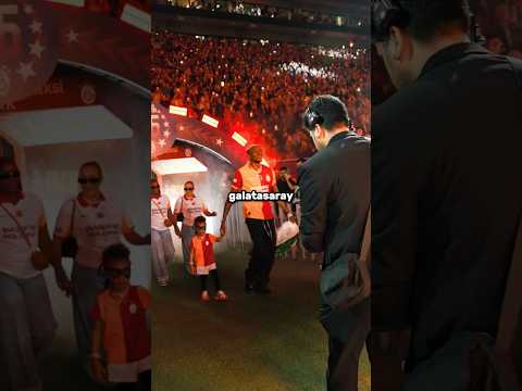 Galatasaraylıların En İyi Şampiyonluk Girişleri thumbnail