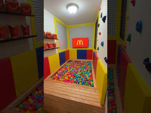 Secret McDonalds 🤯 thumbnail