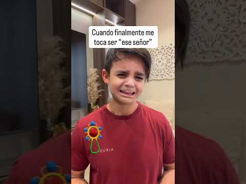 Cuando te toca ser el "señor" 😅 #shorts thumbnail