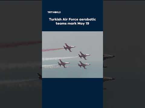 Turkish Air Force aerobatic teams mark May 19 thumbnail