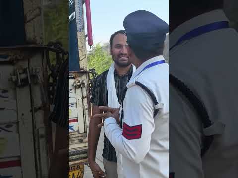 विनम्रता और Discipline सबसे बड़ी समझदारी 🙏⚠️ #trafficrules #roadsafety #drivingrules thumbnail
