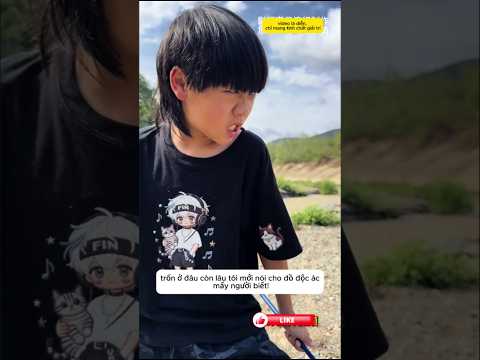 Cậu bé dũng cảm giúp anh trai trốn khỏi khu tự trị #shorts thumbnail