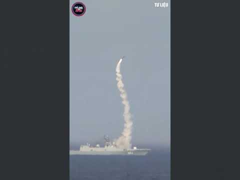 Cận cảnh Nga diễn tập hạt nhân: Khai hỏa ICBM, tên lửa siêu vượt âm #shorts thumbnail