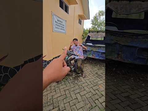 temon menghilang di motor rusak #trendingshorts thumbnail