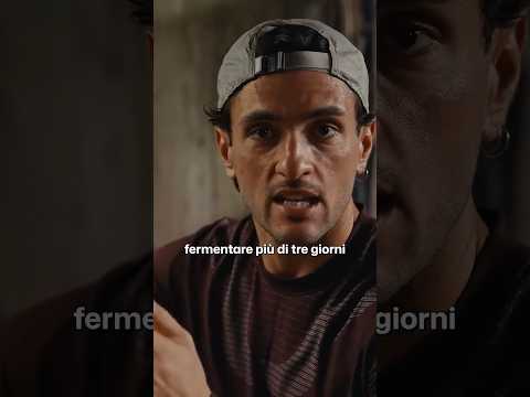 Preparo la birra della foresta con la saliva #shorts #progettohappiness #documentary thumbnail