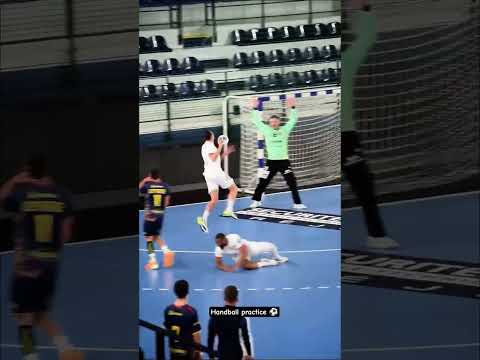 how ??😱good Keepar👀🥅⚽ #handball #sportsball #like #viralvideo #shorts #sports #love #player #explore thumbnail