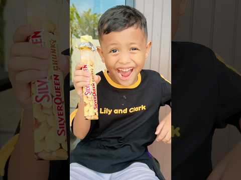 Cara makan coklat yang benar⁉️|| Deffan Yeye Chanel || #shorts thumbnail