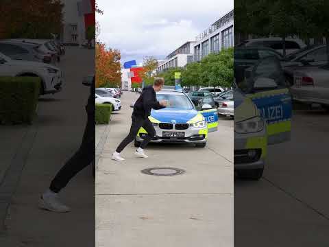 Wer kommt mich im Gefängnis besuchen? ? #mandre #satire thumbnail